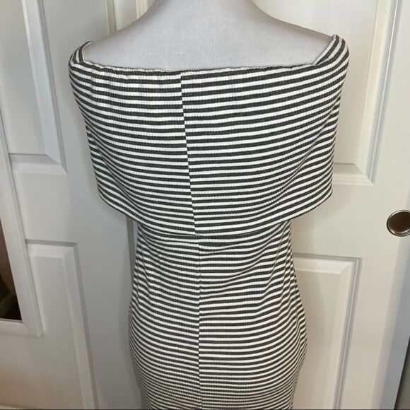 Goodnight Macaroon Striped Off The Shoulder Barbiecore Pin Up Style Dress S - Picture 7 of 14